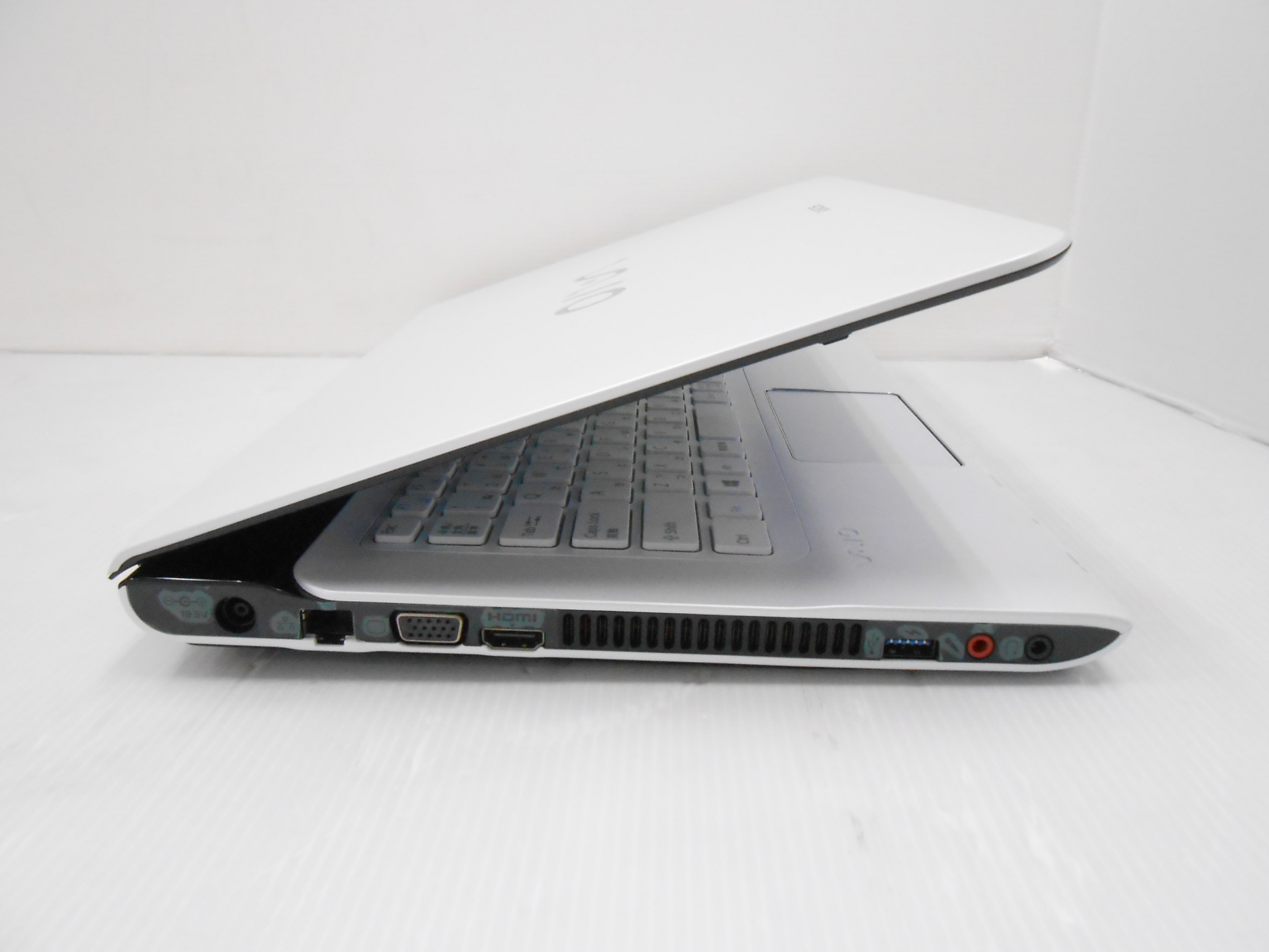 【説明必読】SONY SVE141L11N ノートPC 説明必読】SONY SVE141L11N ノートPC 説明必読】SONY SVE141L11N