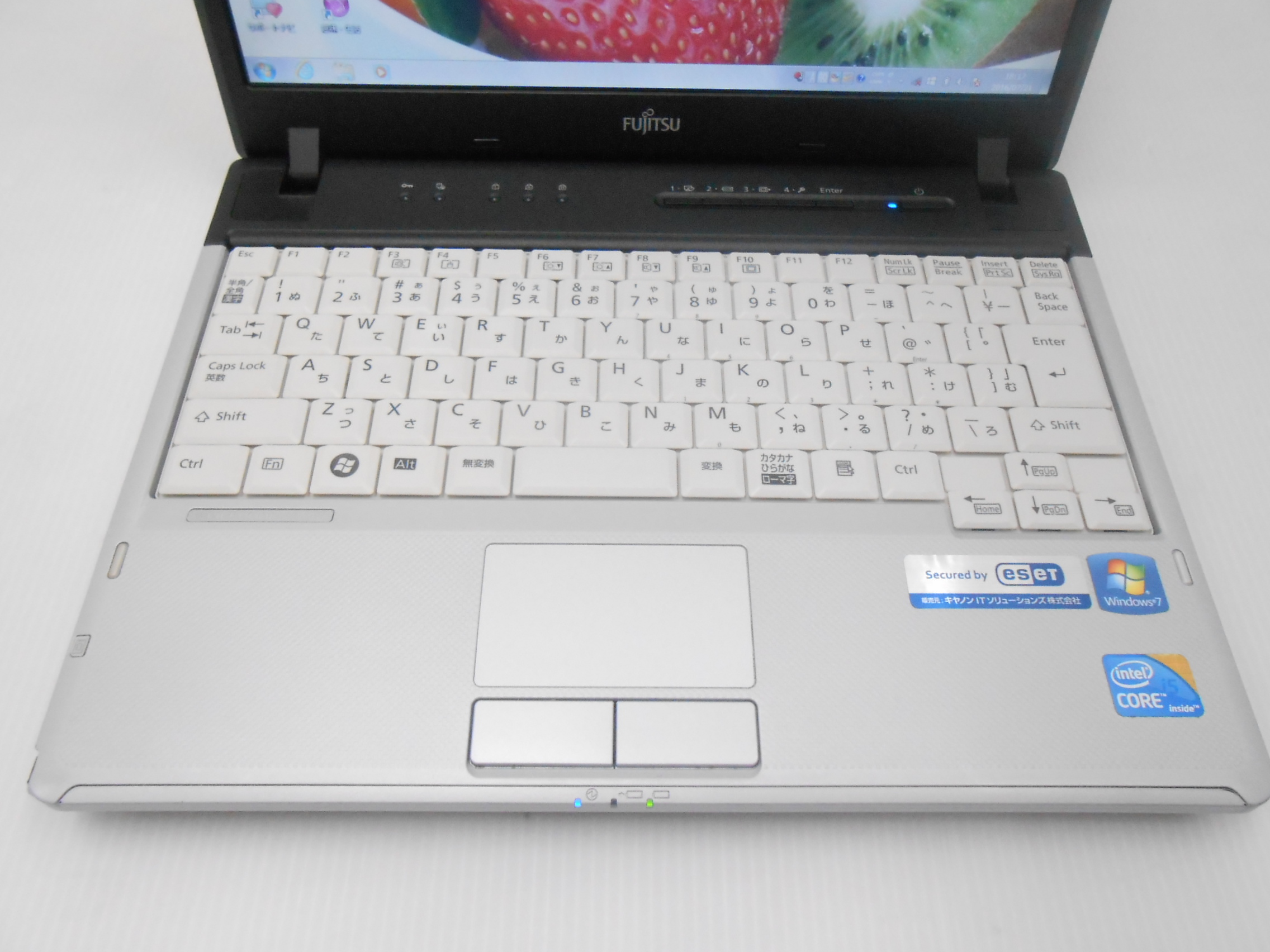 Windowsノート本体 FUJITSU LIFEBOOK P770/B 富士通 LIFEBOOK P770/B (Corei5 2520M 2.50GHz/4GB/160GB) 12.1