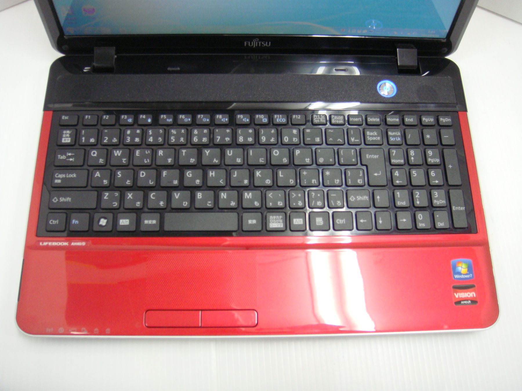 富士通 - ●新品SSD●富士通 Win10 AH40/M AMD E1 8GB レッド 富士通 LIFEBOOK AH40/M (CPU:AMD E1-2100 1.0GHz/メモリ:8GB
