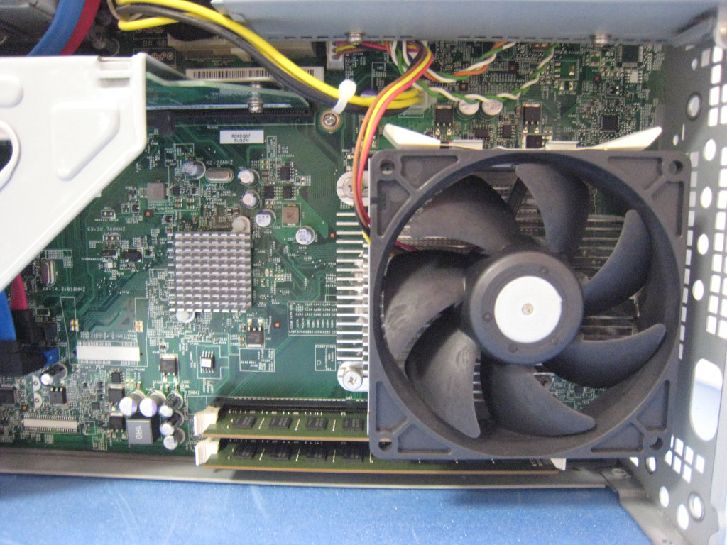 FUJITSU 富士通デスクトップパソコン D750/A ESPRIMO D750/A FMVDE4T0E1 カスタムメイド標準構成 Win7 Pro