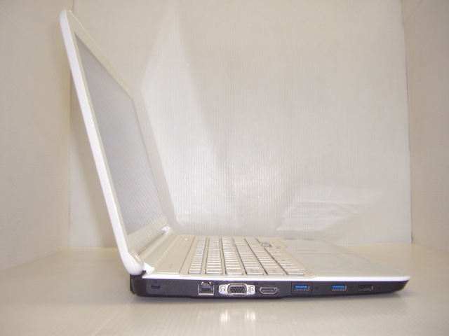 美品　富士通　LIFEBOOK AH77/G　メモリ8G　corei7 Amazon.co.jp: 中古パソコン 富士通 LIFEBOOK AH77/Y FMVA77YRG