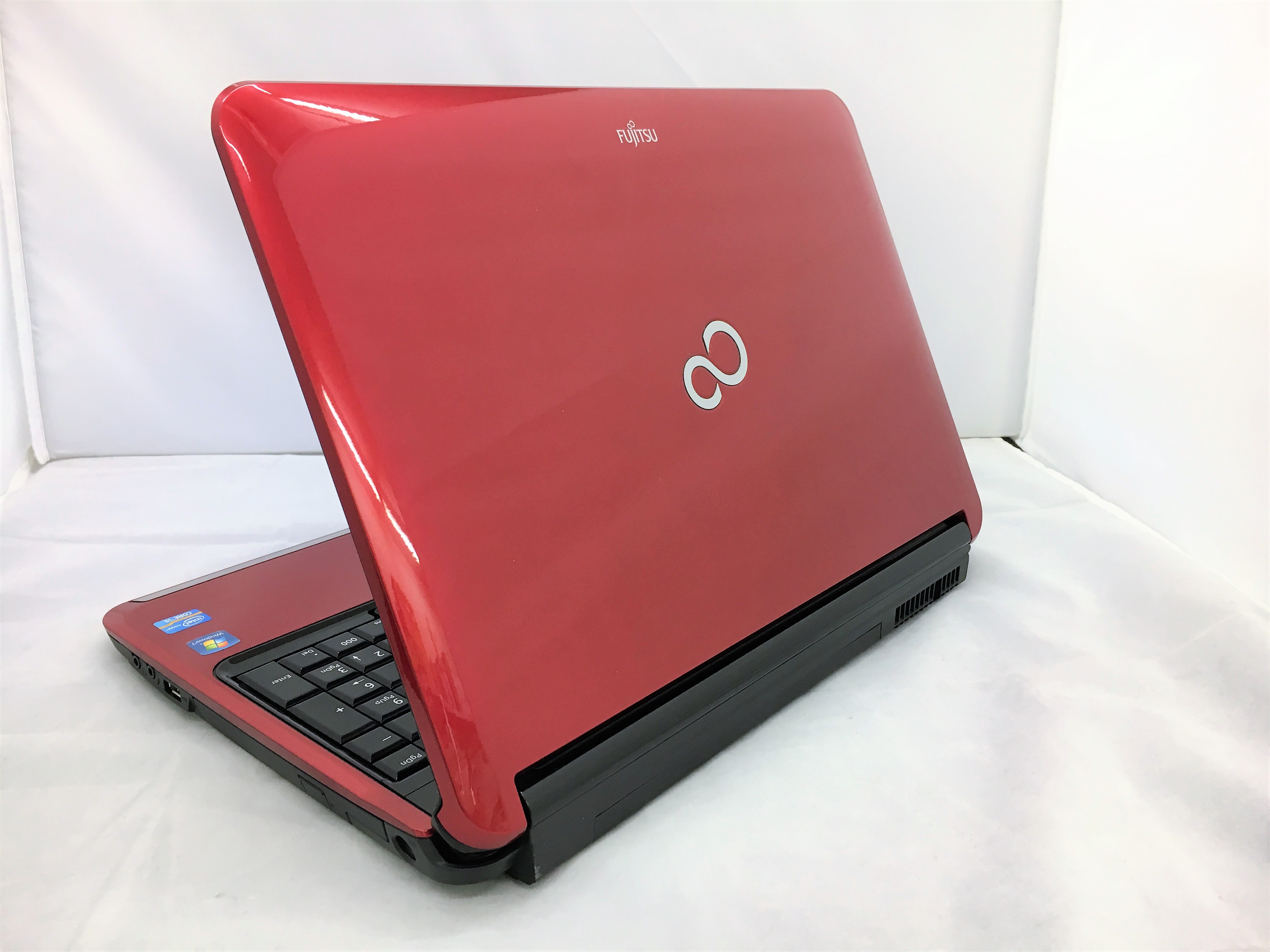 富士通 LIFEBOOK AH56/C (Core15 2520M 2.5GHz /8GB /SSD250GB