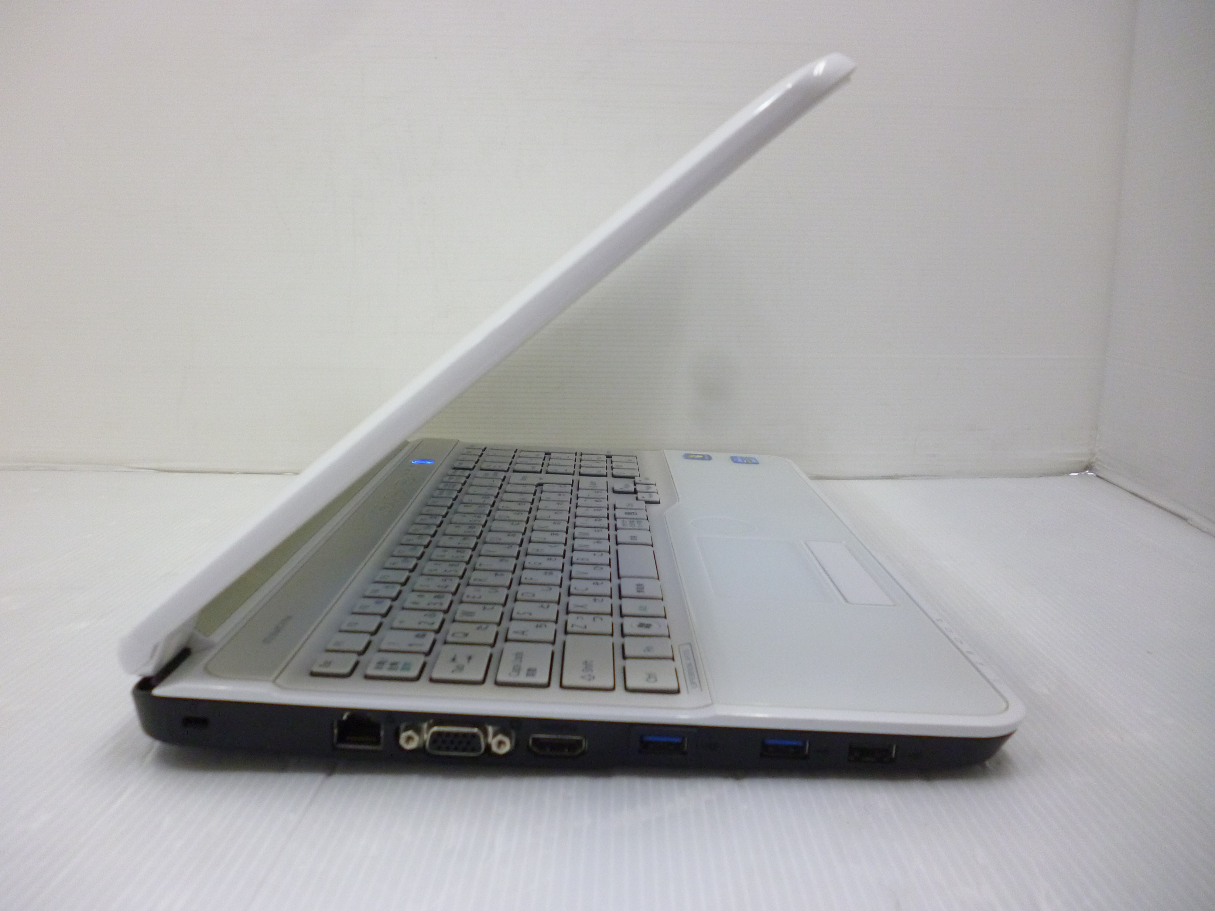 富士通lifebook AH77/G i7-2670QMメモリ8GB#5166 富士通 LIFEBOOK AH77/G(訳あり)(CPU：Core i7 2670QM 2.2GHz