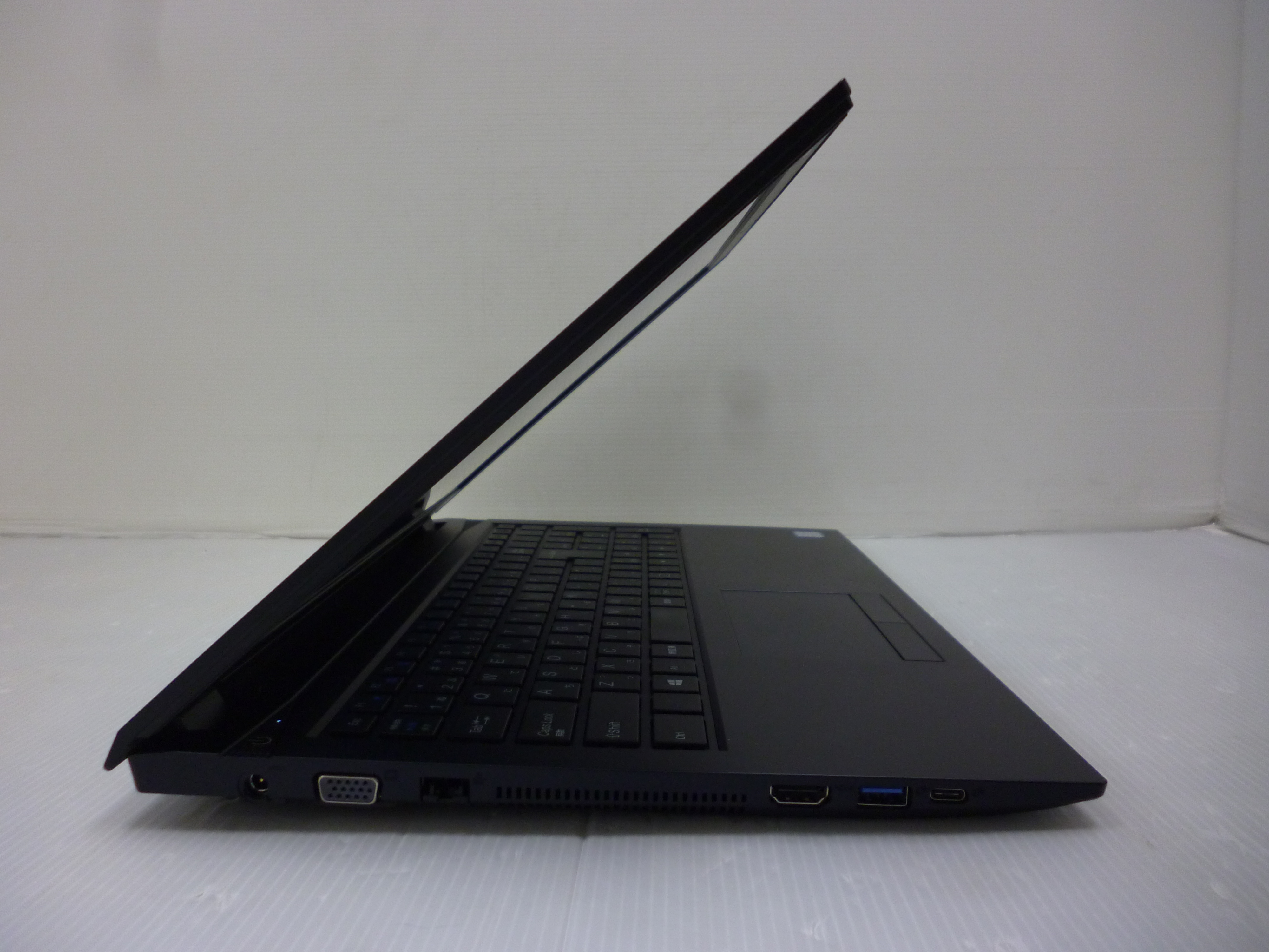 iiyama STYLE 15FH037-i7-HMFXM (Corei7 7500U 2.70GHz/8GB/SSD