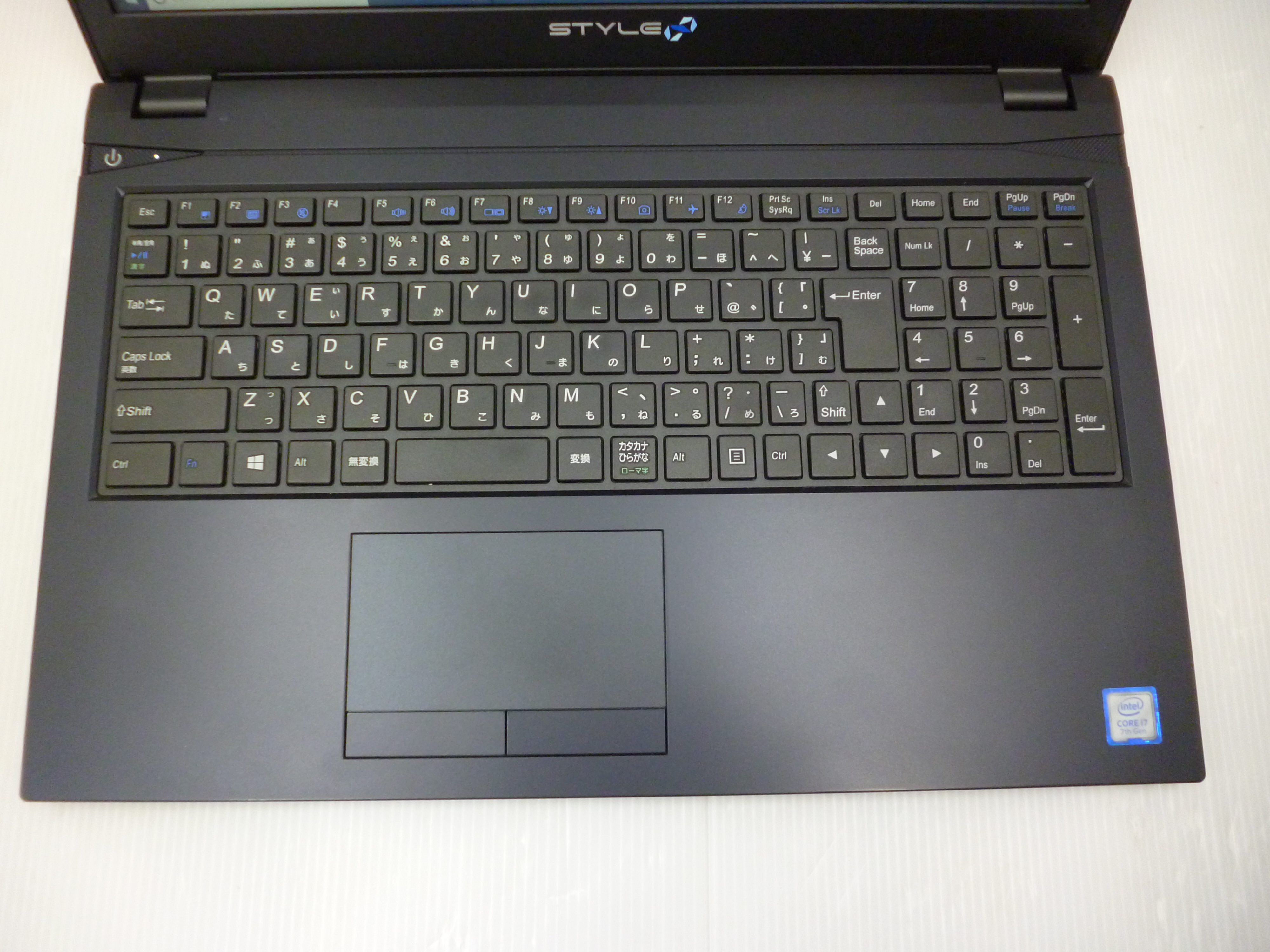 iiyama ノートパソコン STYLE i7 15FH037 HMFX iiyama STYLE 15FH037-i7-HMFXM (Corei7 7500U 2.70GHz/8GB/SSD