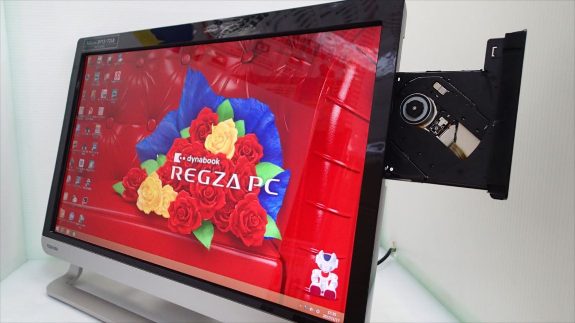 TOSHIBA REGZA PC D713/T3KW 本体 東芝 REGZA PC D713 D713/T3KW PD713T3KSXW [リュクスホワイト