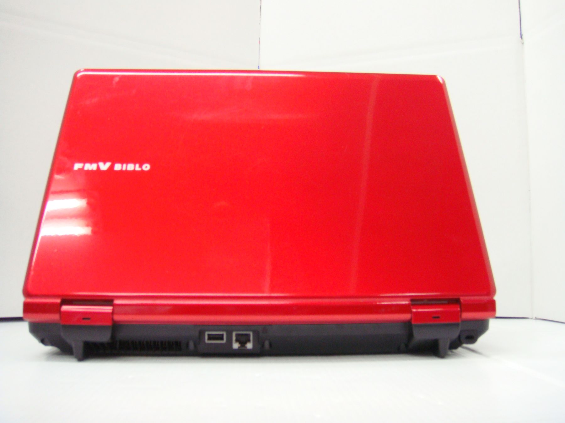 富士通 FMV-BIBLO NF/D50 (Core 2 Duo-P8700 2.53GHz/4GB/320GB