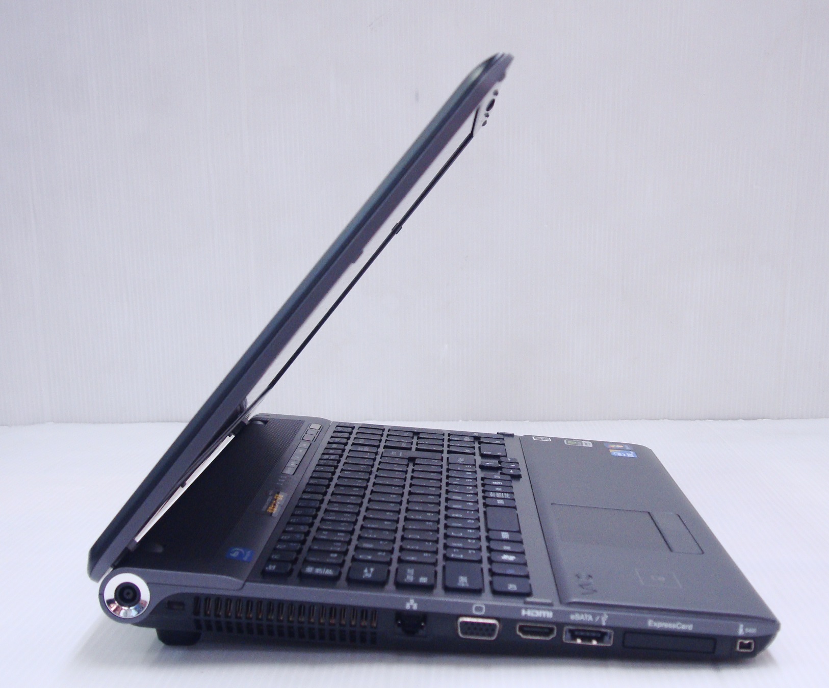 VAIO ノートパソコン　PCG-81212N SONY VAIO PCG-81212N (Corei5 2.40GHz/4GB/500GB) ブルーレイ