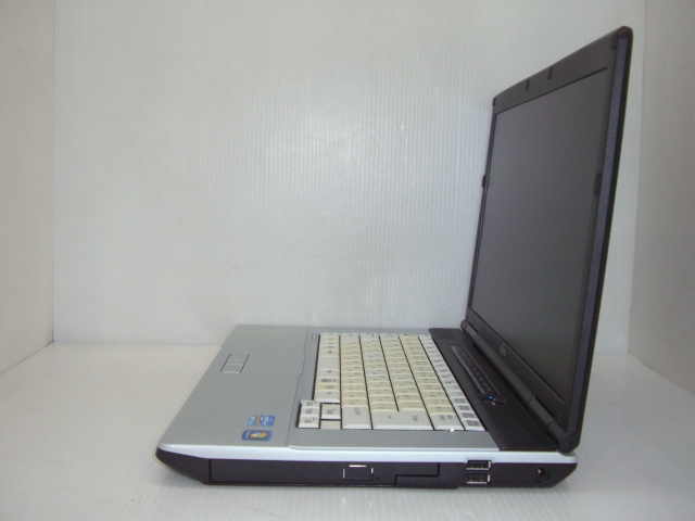 富士通 LIFEBOOK E741/D