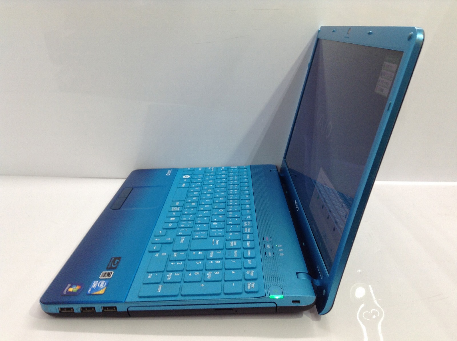 ノートパソコン ソニーVAIO VPCEB49FJ/W Win11、Office 【公式通販】