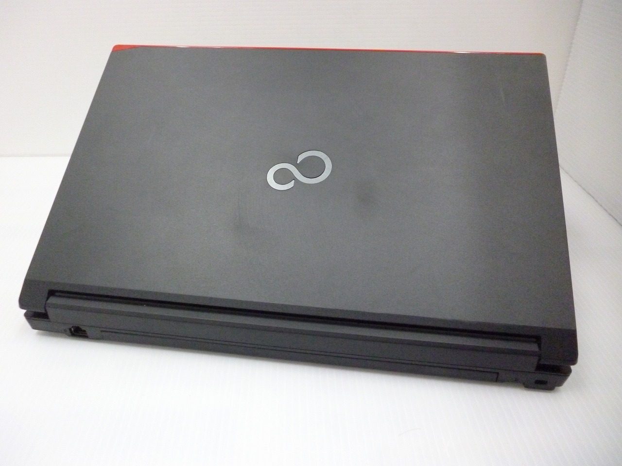 富士通 LIFEBOOK A553/H (Celeron 1000M 1.80GHz/4GB/320GB) 15.6