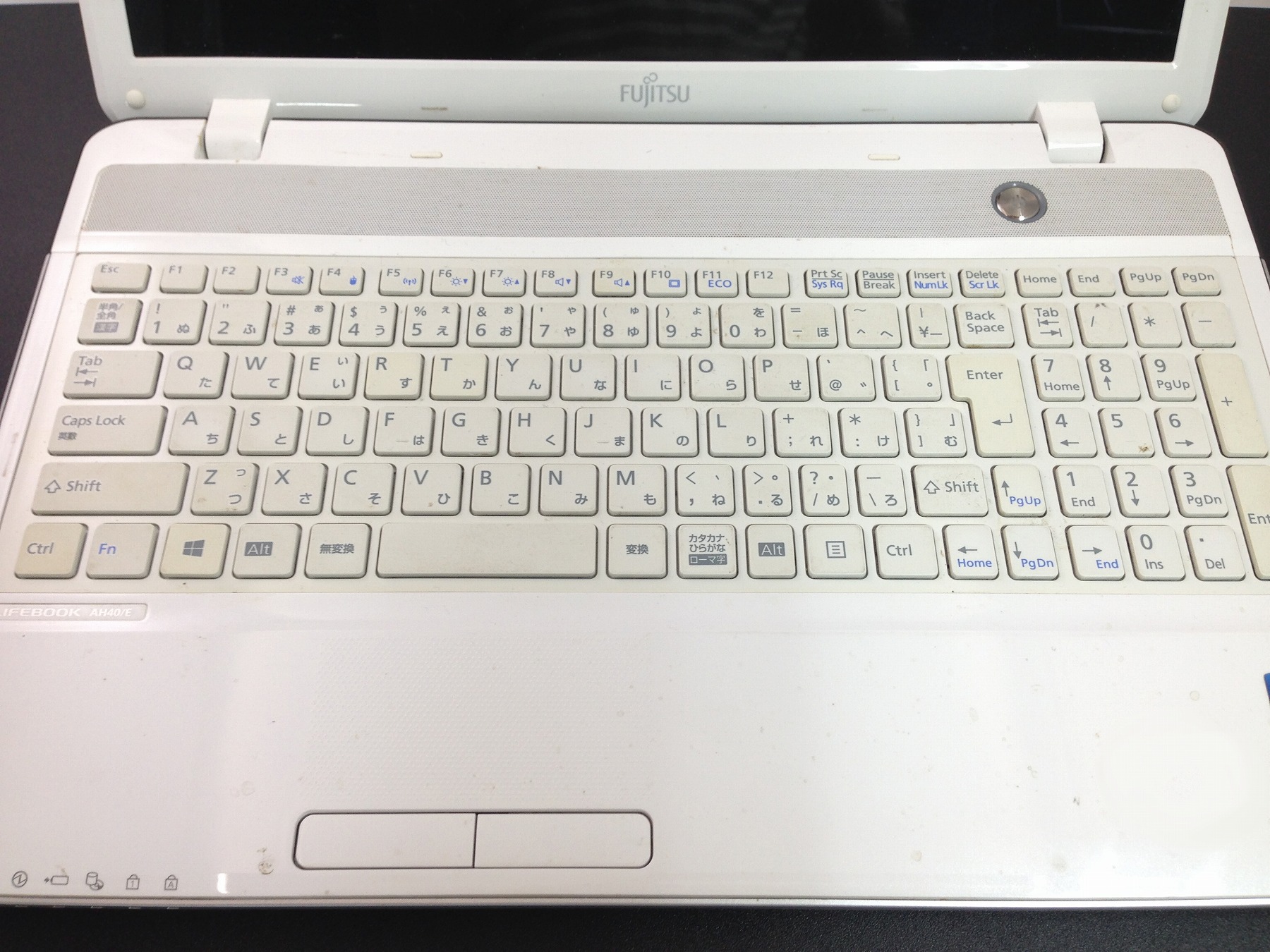 FUJITSU LIFEBOOK AHシリーズ FMVA40EWJ (AMD E450-1.6GHz/4GB