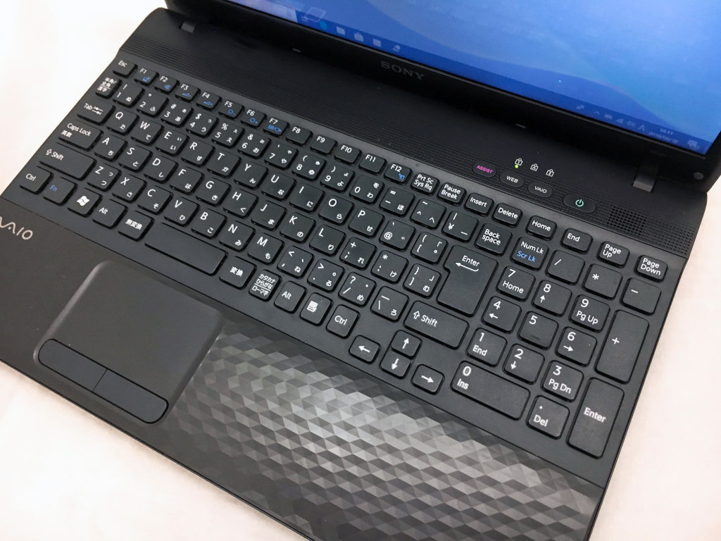 SONYノートパソコンVAIO PCG-71B11N SONY VAIO PCG-71B11N CPU：Core i5 2450M 2.5GHz / メモリ：8GB