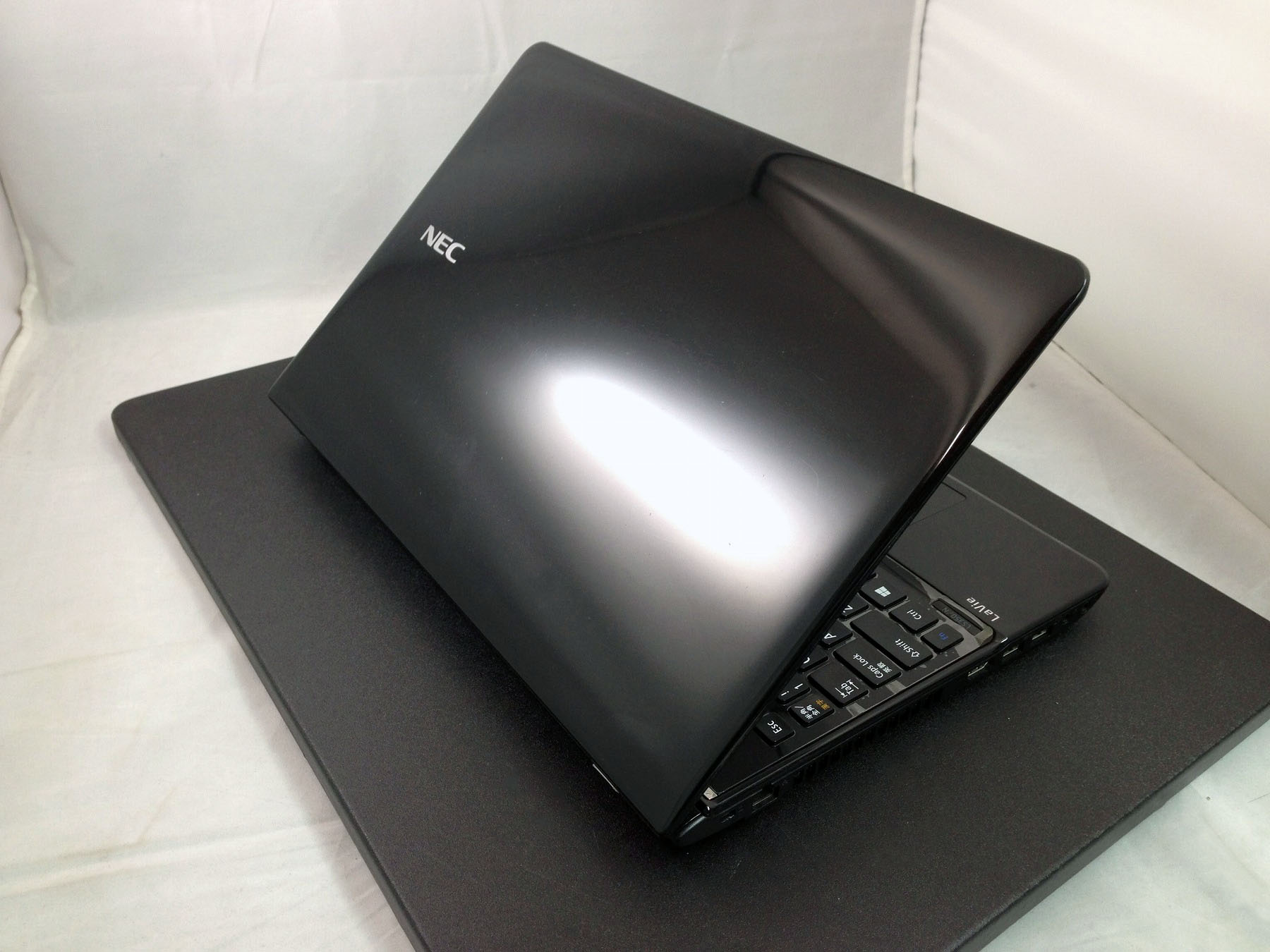 NEC LaVie LS350/N(CPU： Core i3 4000M 2.4GHz/メモリ：4GB/HDD