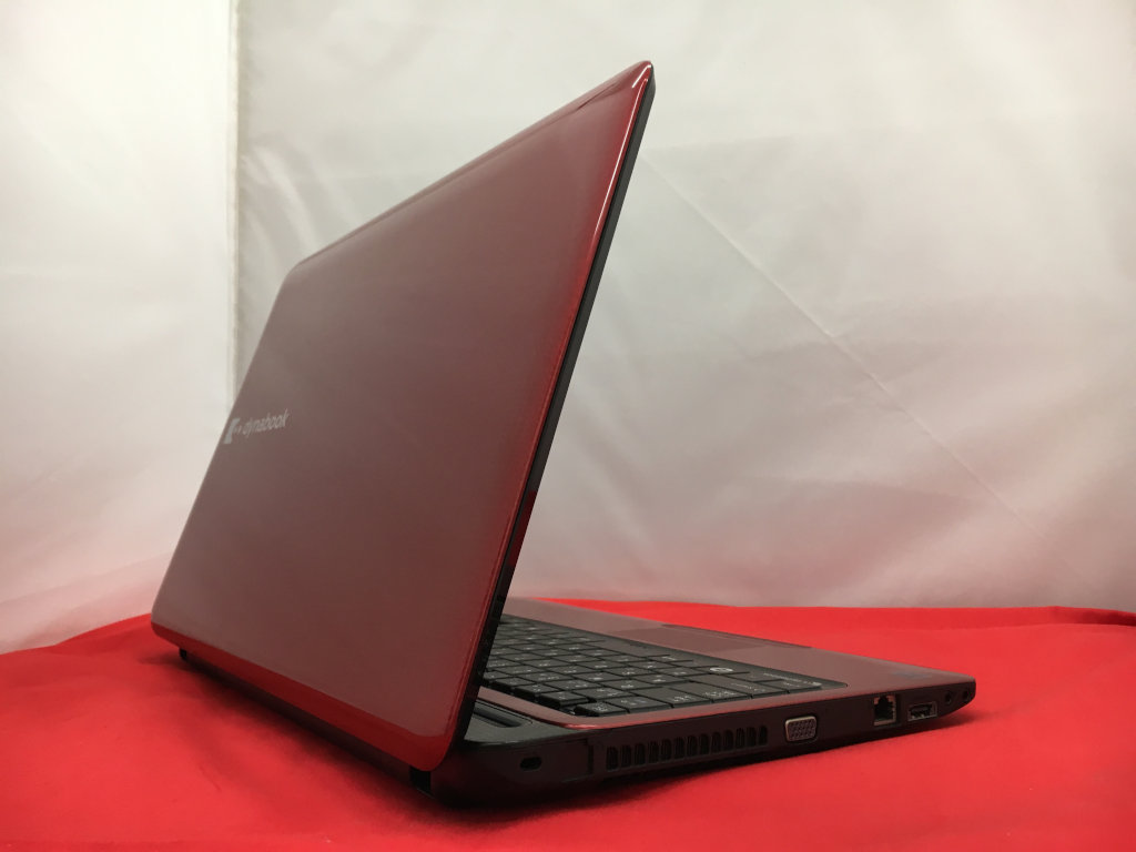 中古 東芝 dynabook T350/46BB Win11/Corei5 東芝 dynabook T350/46B (Corei5 2.67GHz/4GB/500GB) 光沢液晶