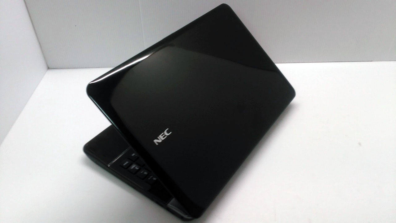 NEC Lavie LS550/F(CPU： Core i5 2430M 2.4GHz/メモリ：4GB/HDD