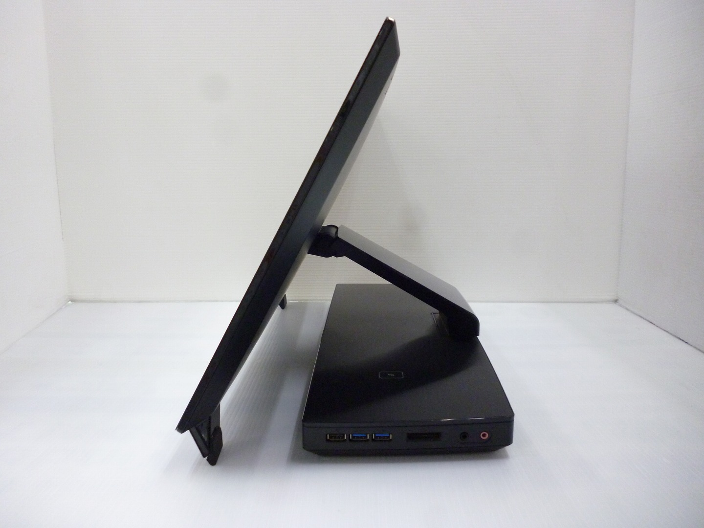富士通 ESPRIMO WH77/M (Corei7 4702MQ 2.20GHz/8GB/2TB) 21.5