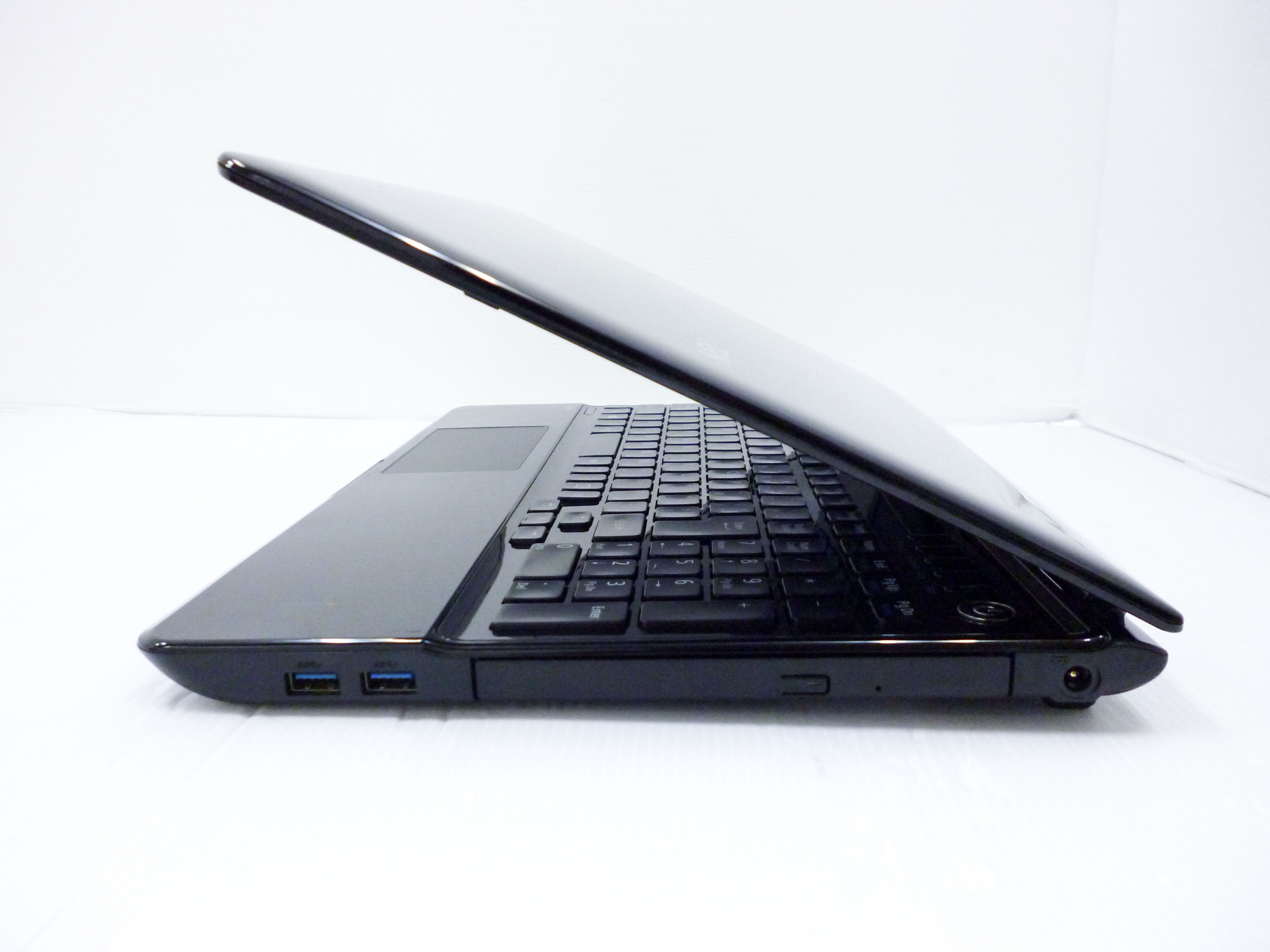 NEC Lavie LS150/M(CPU： Celeron 1000M 1.8GHz/メモリ：4GB/HDD