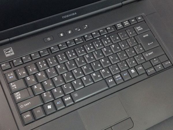 東芝 dynabook Satellite L35 220C/HD PSL3522CE97EG(CPU