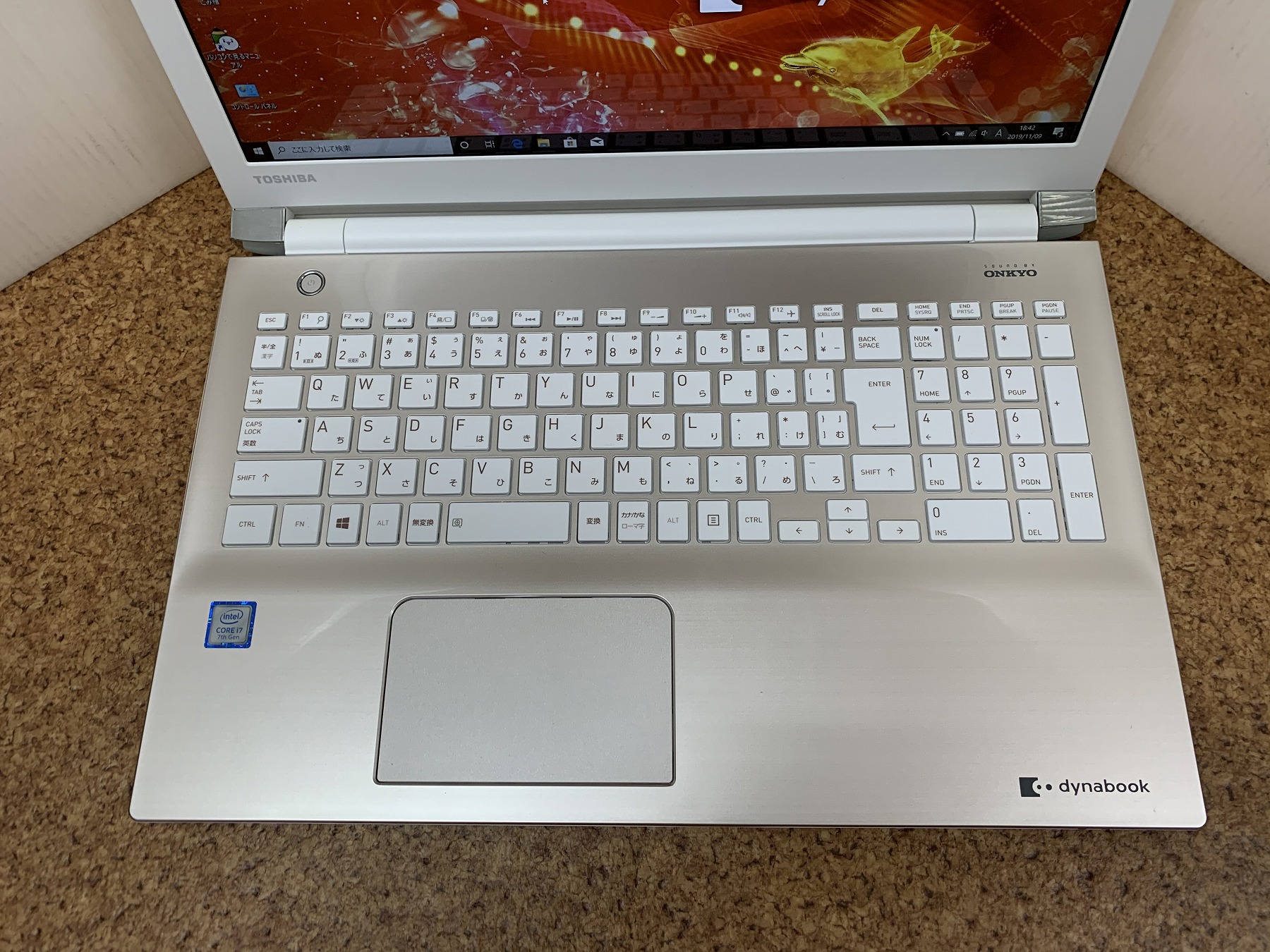 東芝 dynabook T65/DG
