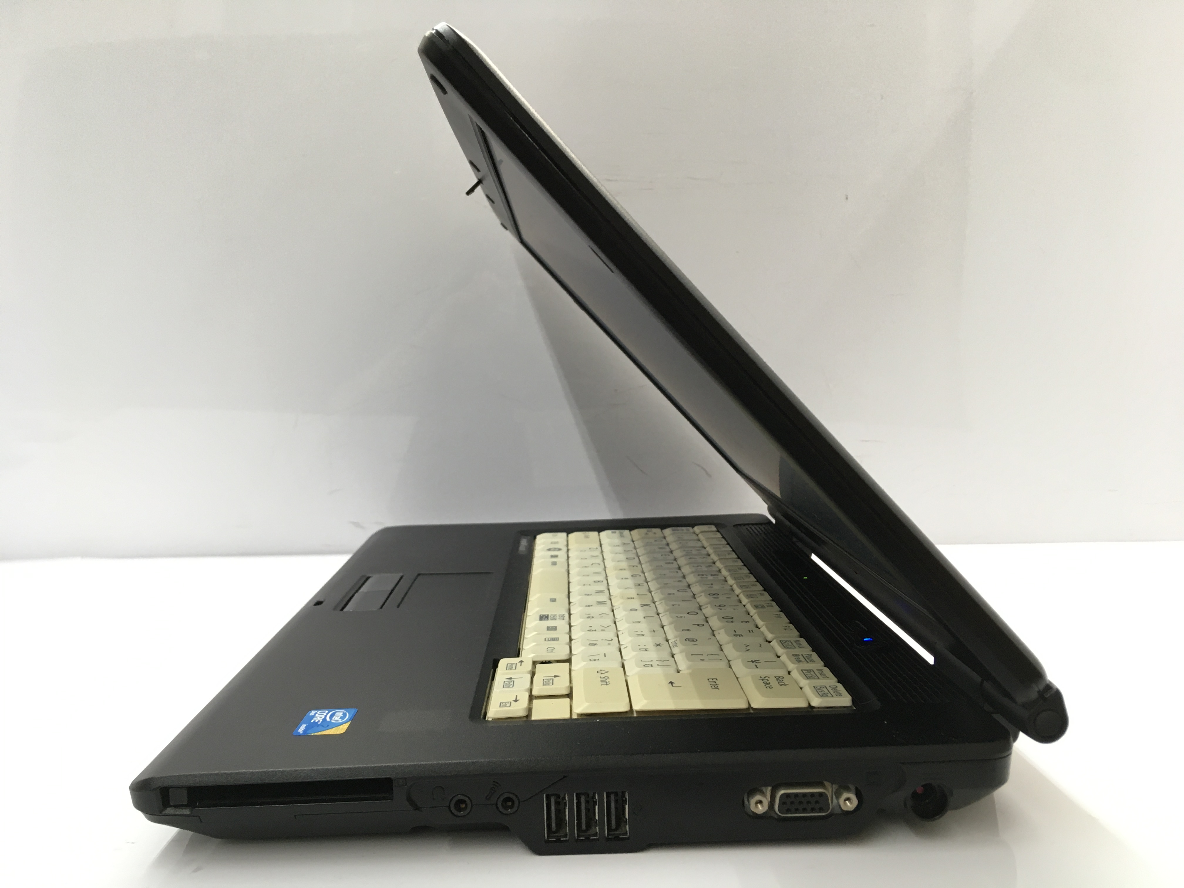 富士通製ノートPC FMV-A8280 FMV-LIFEBOOK A FMV-A8280 FMVNA9K4 カスタムメイド標準構成