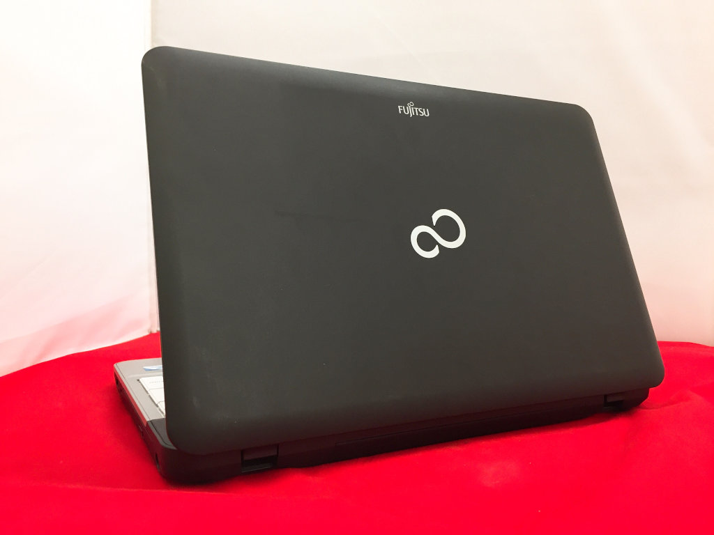 中古ノートパソコンFujitsu富士通　A512 富士通 LIFEBOOK A512/F (Celeron B820 1.7GHz/4GB/320GB) 無線