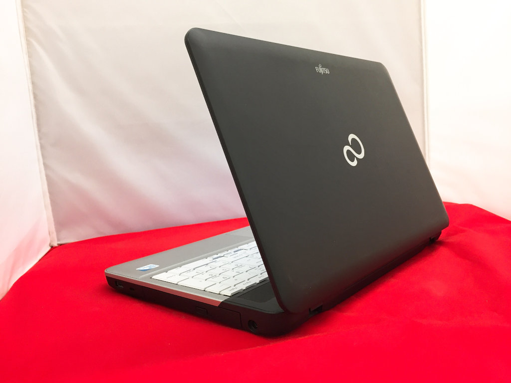 中古ノートパソコンFujitsu富士通　A512 法人向け :: ノートパソコン :: 法人向け【富士通 ノート