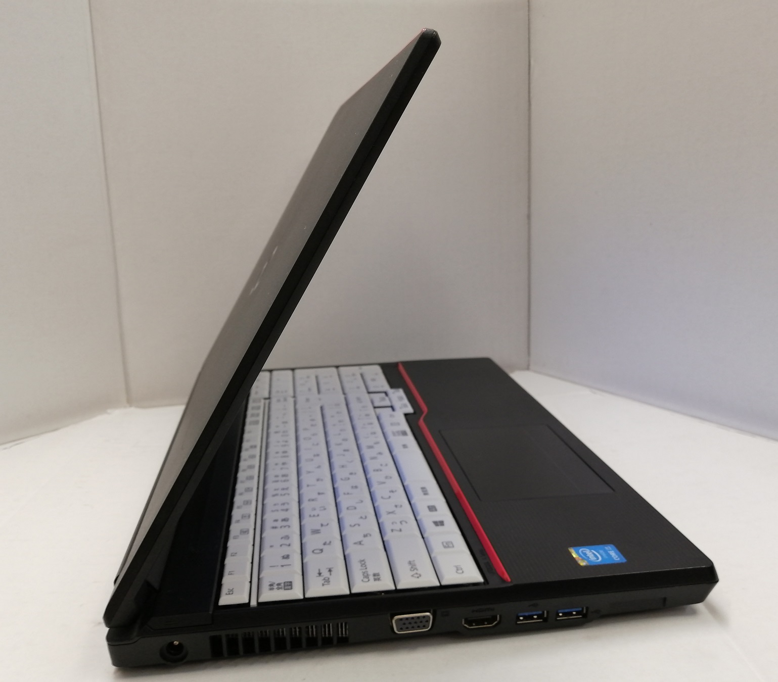 富士通 LIFEBOOK A574/K (Corei5 2.70GHz/4GB/320GB) 最新の