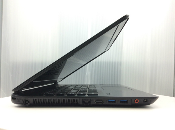 SONY VAIO SVF143B1GN(CPU： Pentium 3556 1.7GHz/メモリ：4GB
