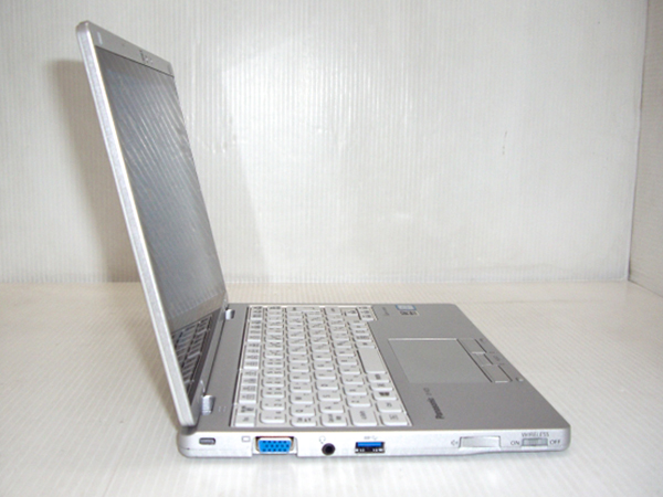 Panasonic Let'snote CF-RZ5(CPU： Core m5 6Y57 1.1GHz/メモリ：4GB