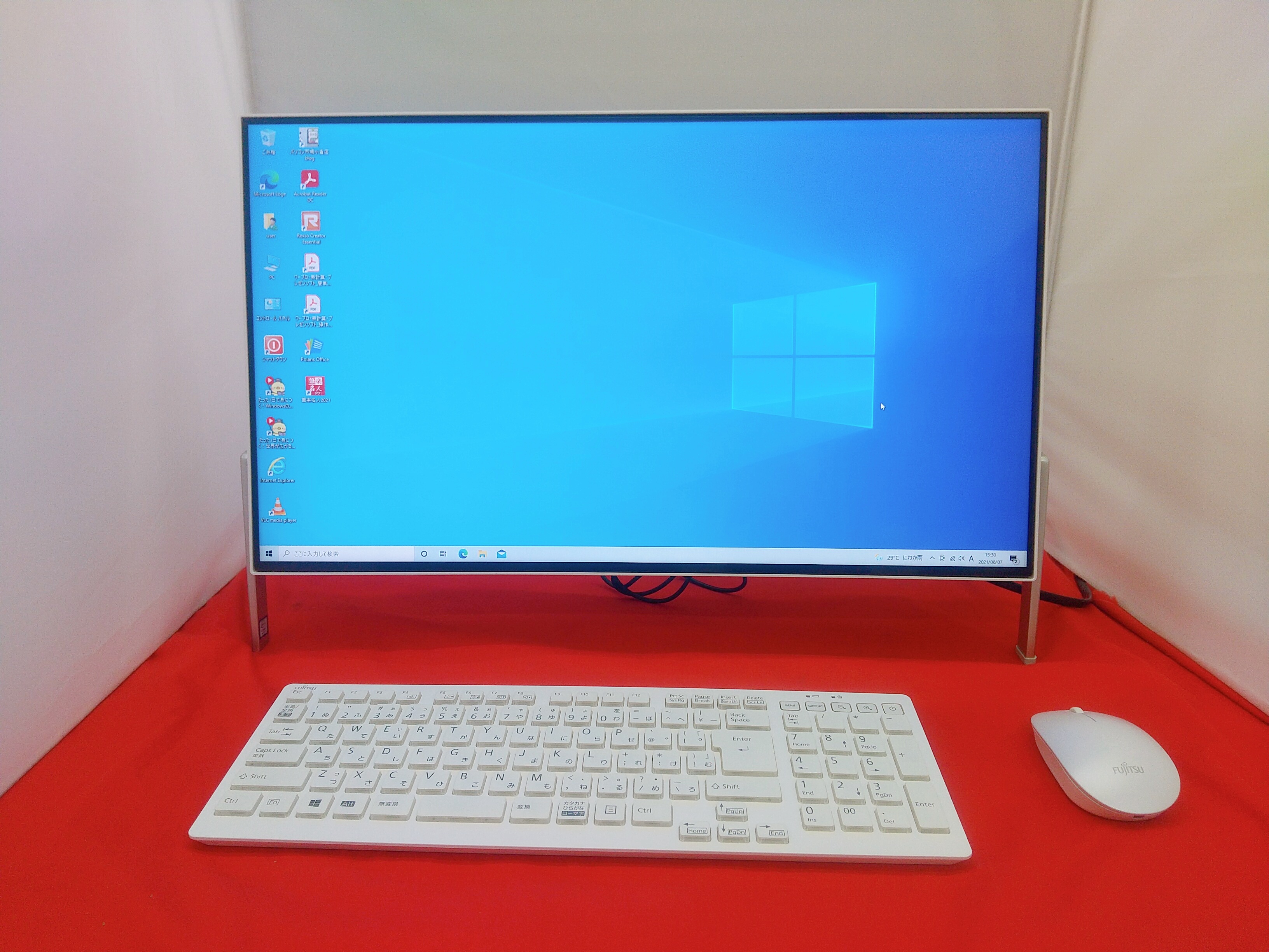 Fujitsu デスクトップ一体型 ESPRIMO FH70 D3 ESPRIMO FH70/13