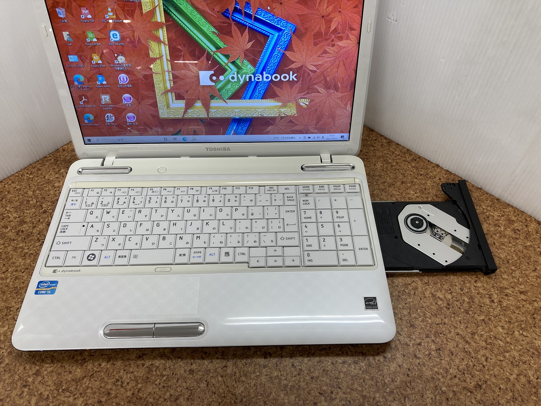 最新Windows10+office 爆速新品SSD240GB 東芝Dynabook T351/46CW 高