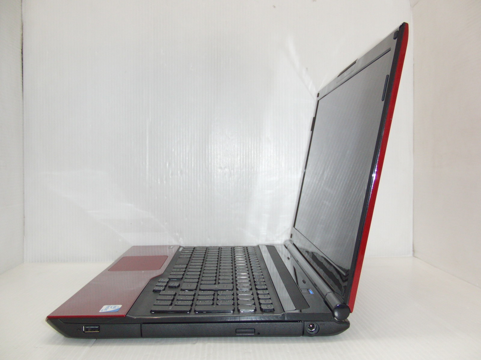 富士通　LIFEBOOK　AH42W　メモリ8GB　SSD　オフィス2021付 富士通 LIFEBOOK AH42/J SSD・メモリ8GBモデル