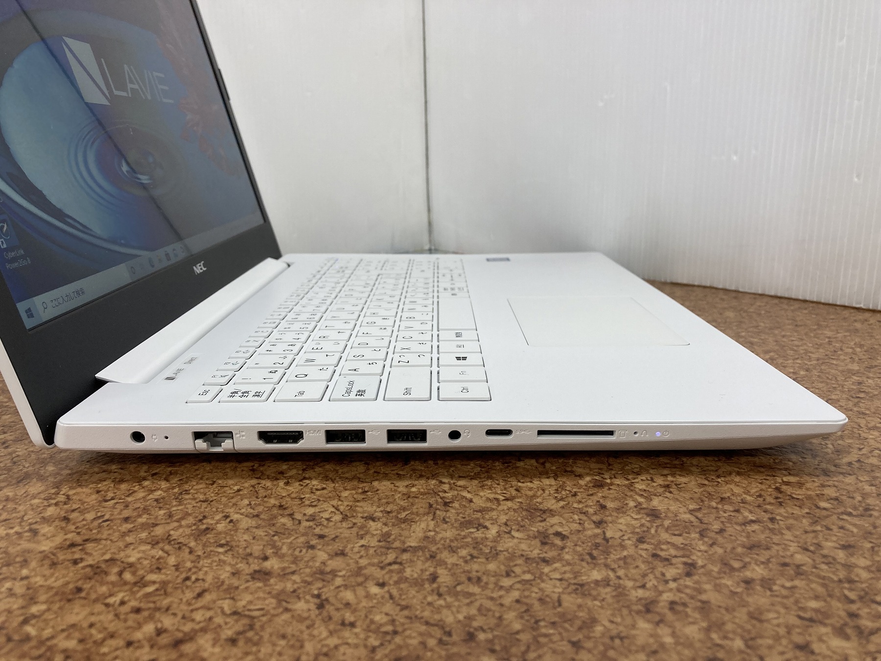 NEC ノートPC PC-GN232FSA6 ホワイト 中古】LAVIE Direct NS PC-GN232FSA6 〔Windows 10