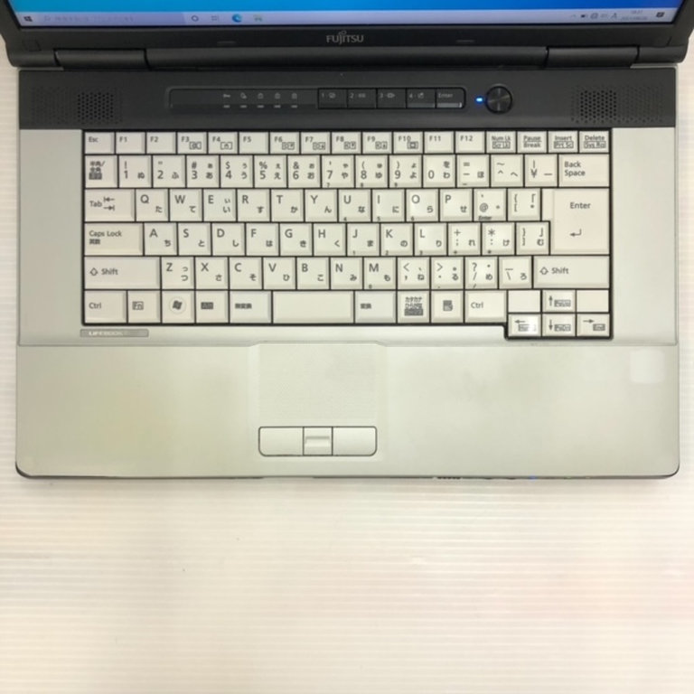 高速SSD12GB搭載 第二世代 Core i5-2520M LIFEBOOK E741/D（1600×900