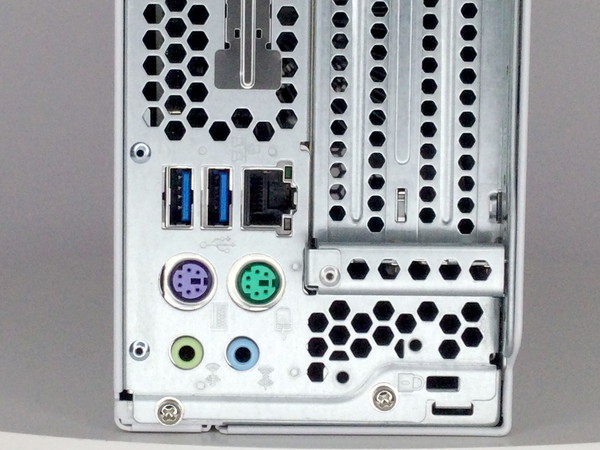 富士通 ESPRIMO D587/R(CPU： Core i5 7500 3.4GHz/メモリ：8GB/SSD