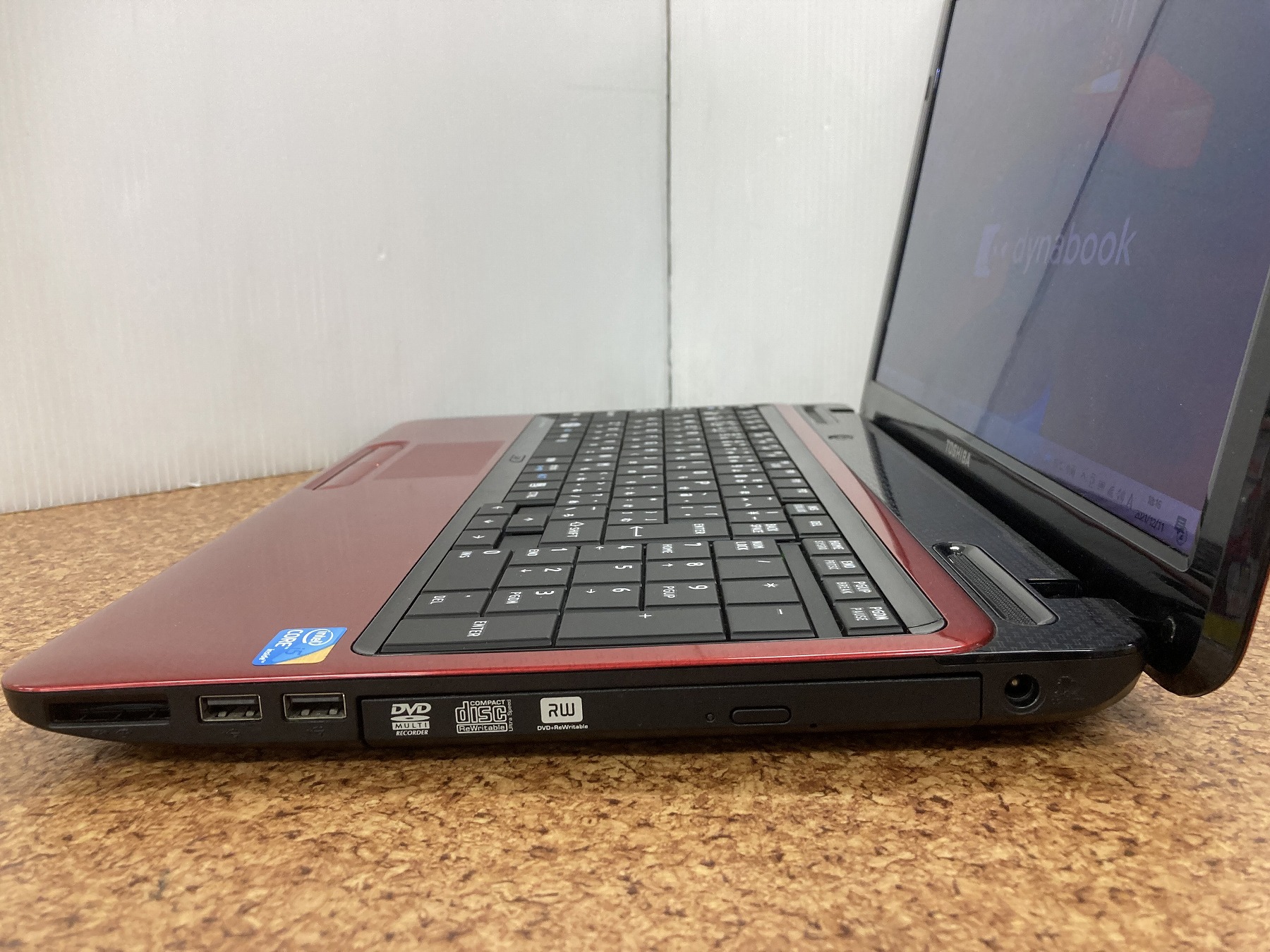 東芝 dynabook T350/46BR