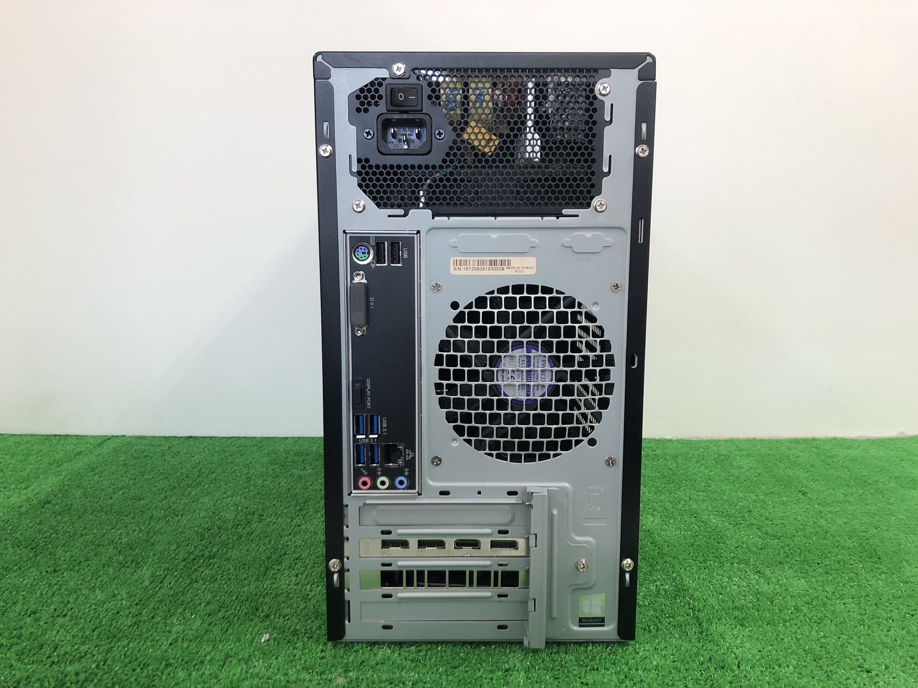 iiyama×ユニットコム LEVELインフィニティ (Core i7 9700 3.0GHz