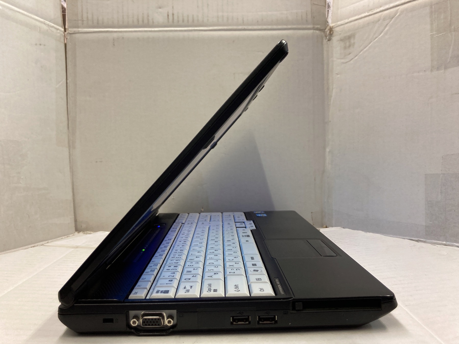 富士通 LifeBook A561/DX