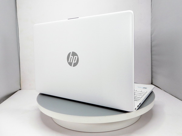 HP Laptop 15s-eq1000 エントリーモデルG2 (CPU：AMD 3020e 1.2