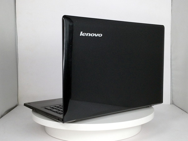 Lenovo ideapad 300-15IBR(訳あり)(CPU：Celeron N3050 1.6GHz