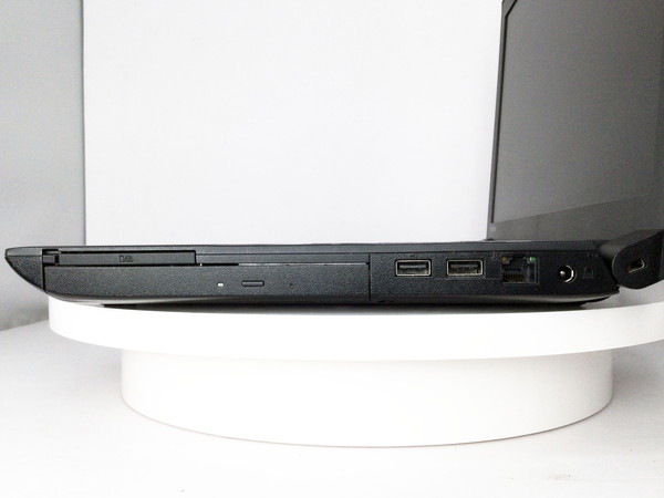 東芝 dynabook Satellite B454/U (CPU:Celeron 2950M 2GHz/メモリ:4GB