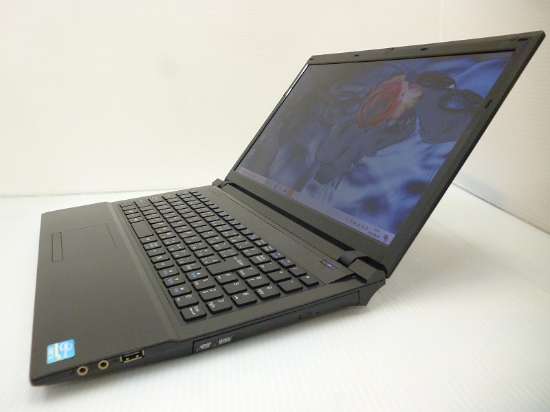 UNITCOM W255HU (Core i3-2350M 2.3GHz/8GB/SSD:120GB) 15.6