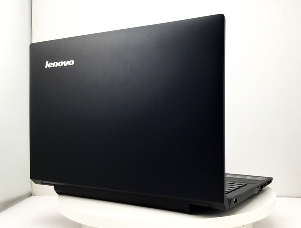 Lenovo B50-30(CPU： Celeron N2830 2.16GHz/メモリ：4GB/HDD：500GB