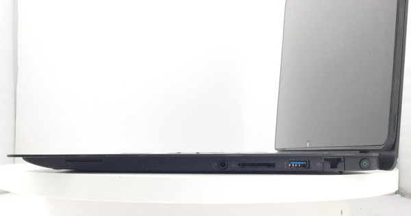 SONY VAIO SVF15NA1GN(CPU： Core i3 4005U 1.7GHz/メモリ：4GB