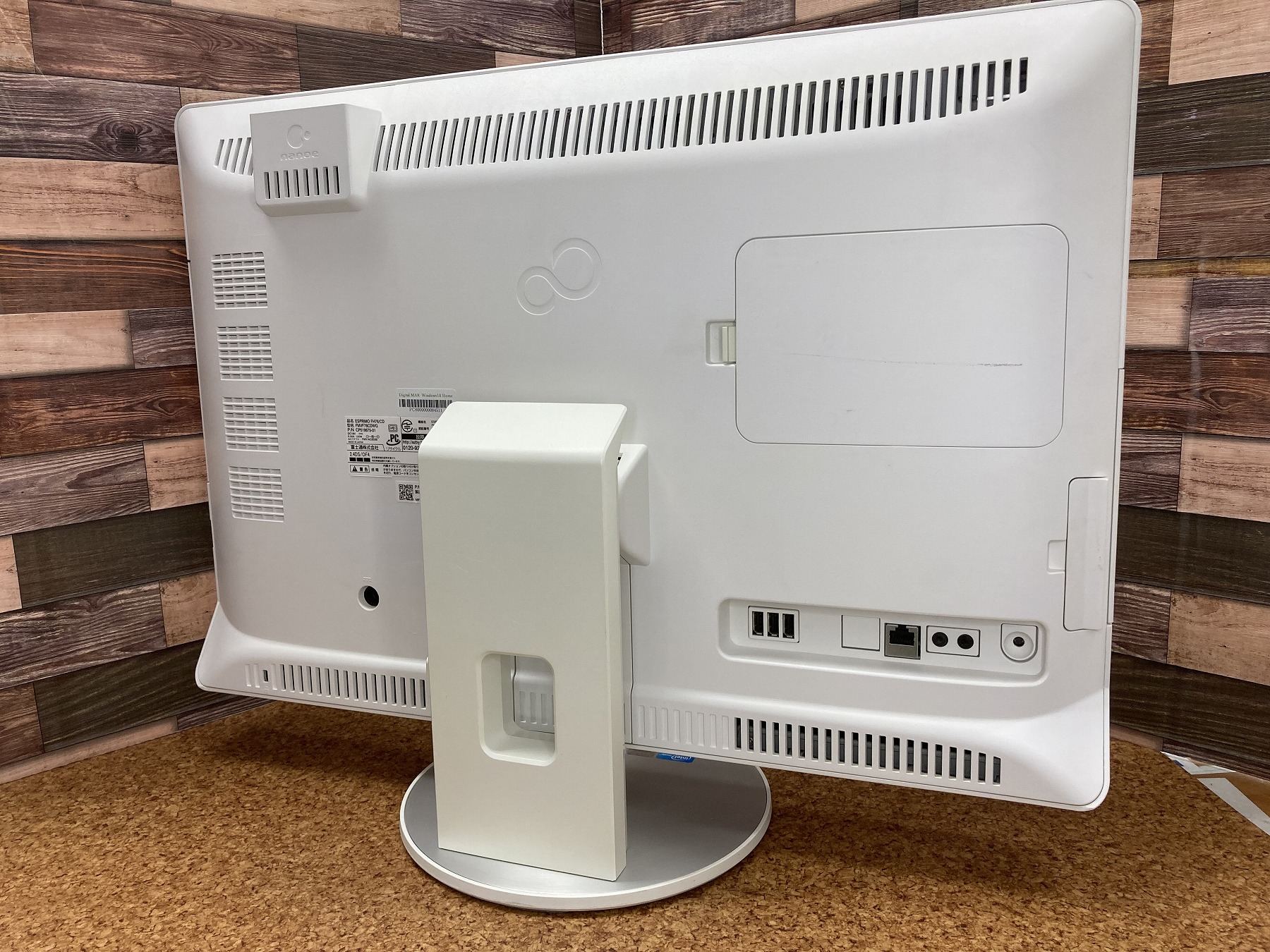 ESPRIMO FH76/CD(CPU： Core i5 2520M 2.5GHz/メモリ：8GB/SSD