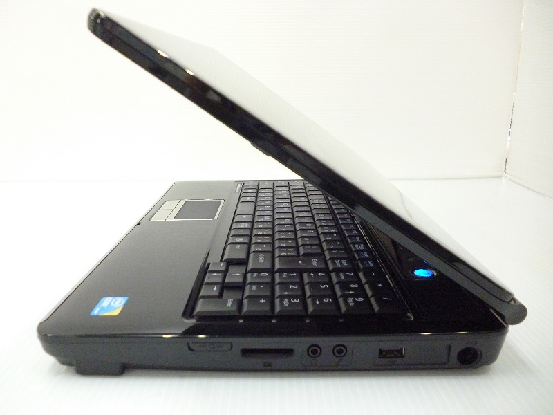 富士通 ノートパソコン FMV-BIBLO NF/G60T 富士通 FMV-BIBLO NF/G60T (CPU:Core i3-M330 2.13GHz/メモリ