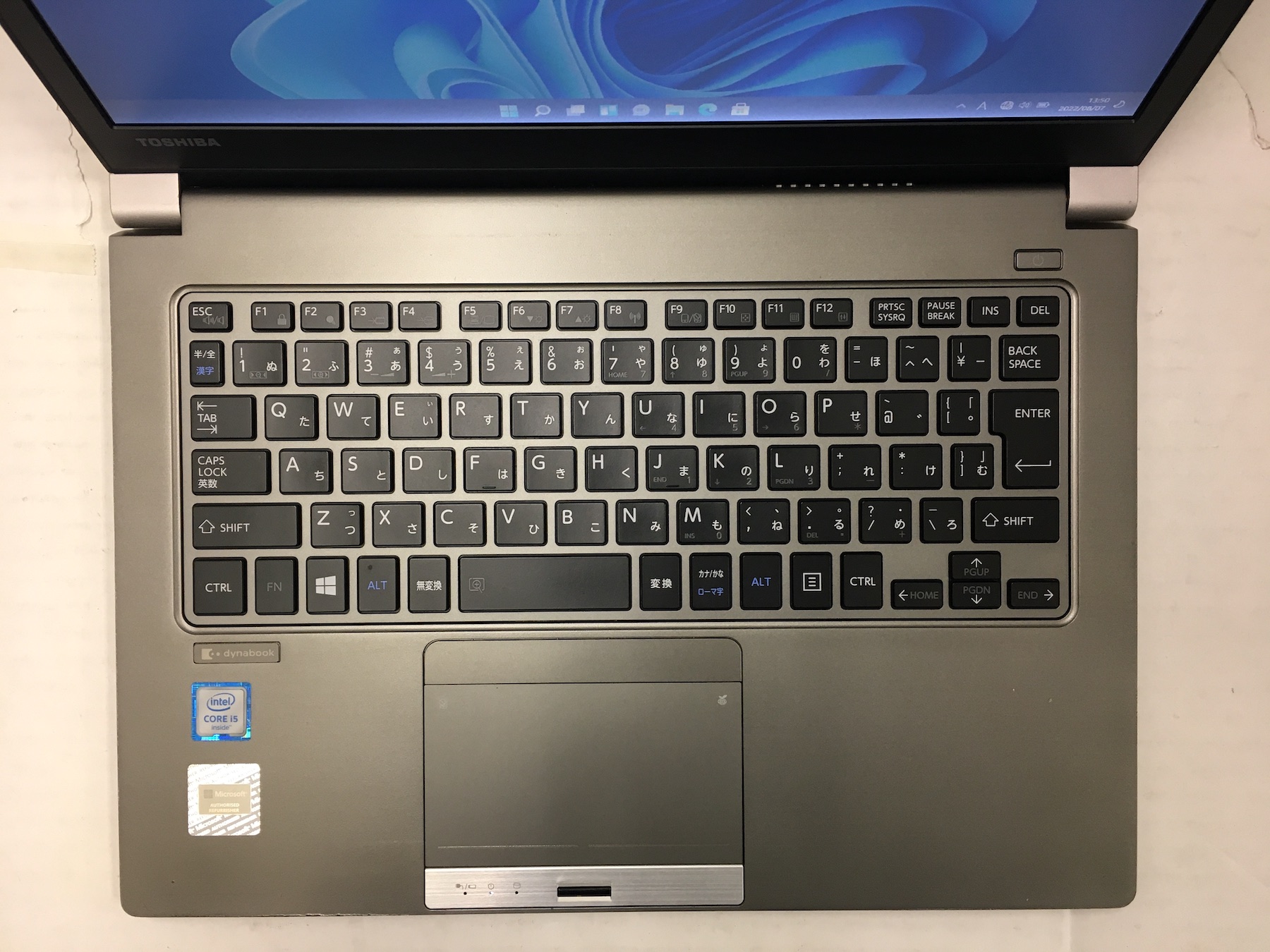東芝 dynabook R63/D(CPU：Core i5 6200U 2.3GHz/メモリ：8GB