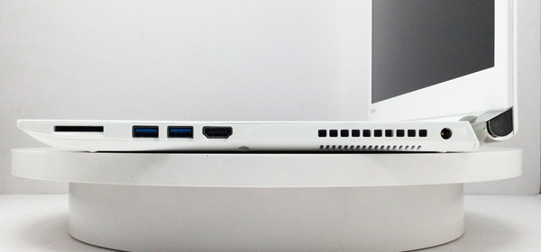 東芝 dynabook T45/BWS PT45BWS-SJA3(CPU： Celeron 3855U 1.6