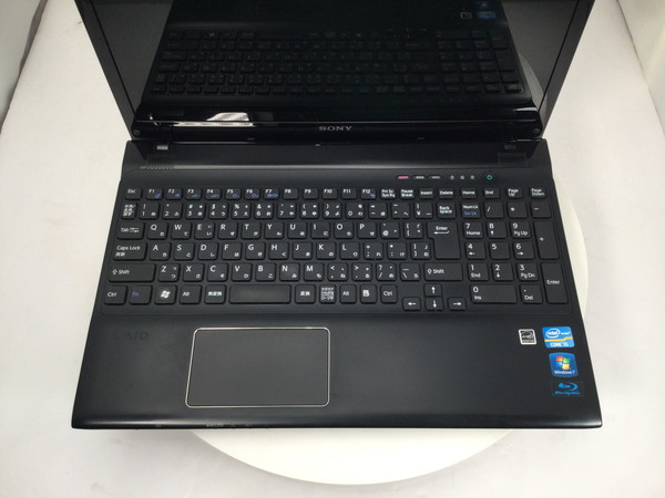 SONY VAIO SVE151B11N (CPU：Core i5 2450M 2.5GHz/メモリ：4GB